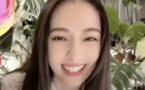 原创
            郭碧婷直播关美颜，直播里也太美了！美女果然不需要美颜！