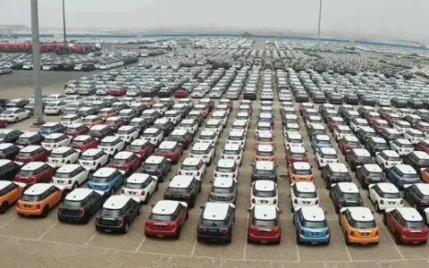 买车不仅要查事故车、泡水车，还要防库存车、翻新车！