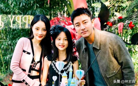 高铁上偶遇甜馨，配合网友拍视频礼貌又可爱，网友：越来越漂亮了-用京东快递寄东西怎么样